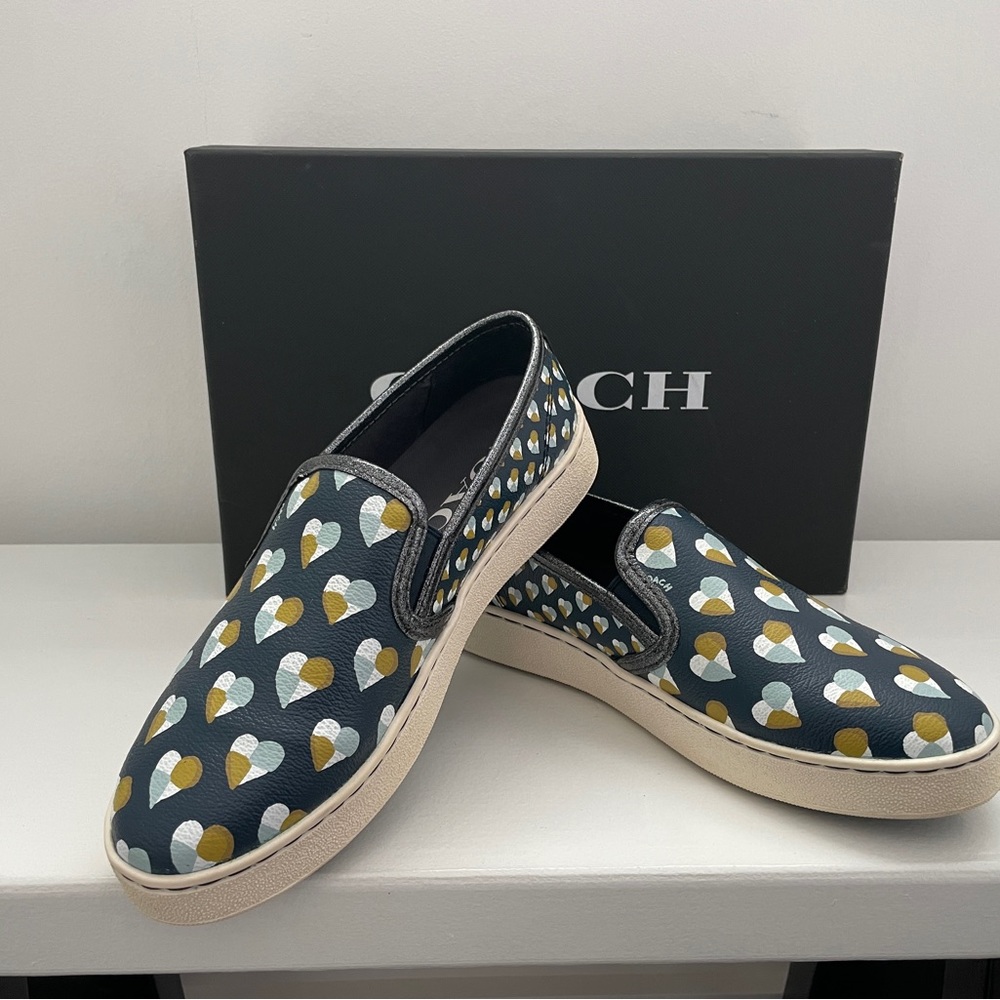 Coach slip on hearts loafers size 6 New with Box